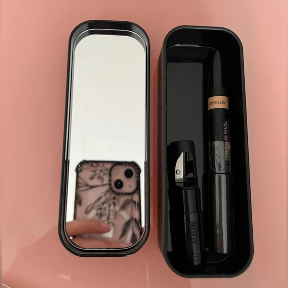 NWT CONCEALER PENCIL - MEDIUM 5 - Picture 8 of 8